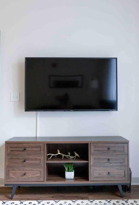 Amplify Spaces 1 And 2 Bedroom Apartments, Downtown Birmingham, Uab Esterno foto