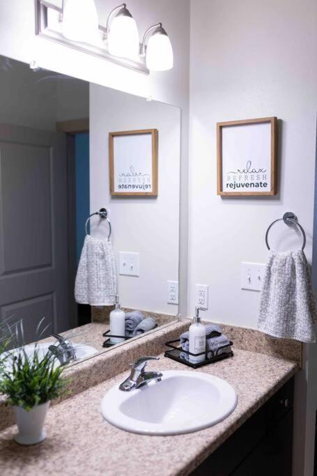 Amplify Spaces 1 And 2 Bedroom Apartments, Downtown Birmingham, Uab Esterno foto